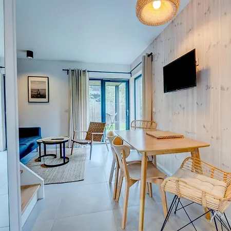 Hus - Caloroczne Komfortowe Szeregi Blisko Plazy Pobierowo Exterior photo
